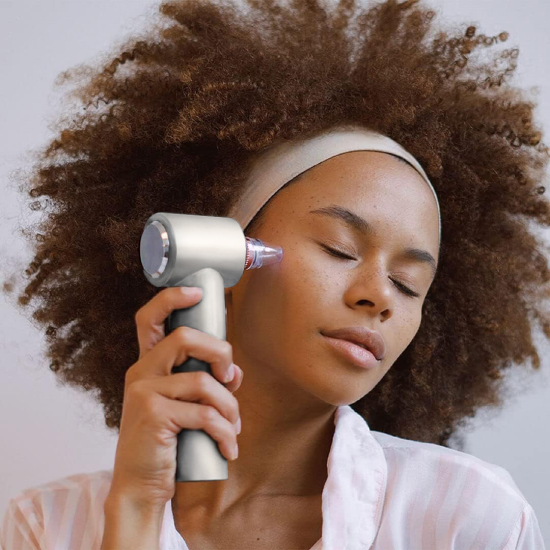 Очищувач шкіри та пор AIMED Vision Pore Cleaner Hot&Cold вакуумний з камерою білий